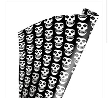 Cargar imagen en el visor de la galería, Punk Rock wrapping paper
